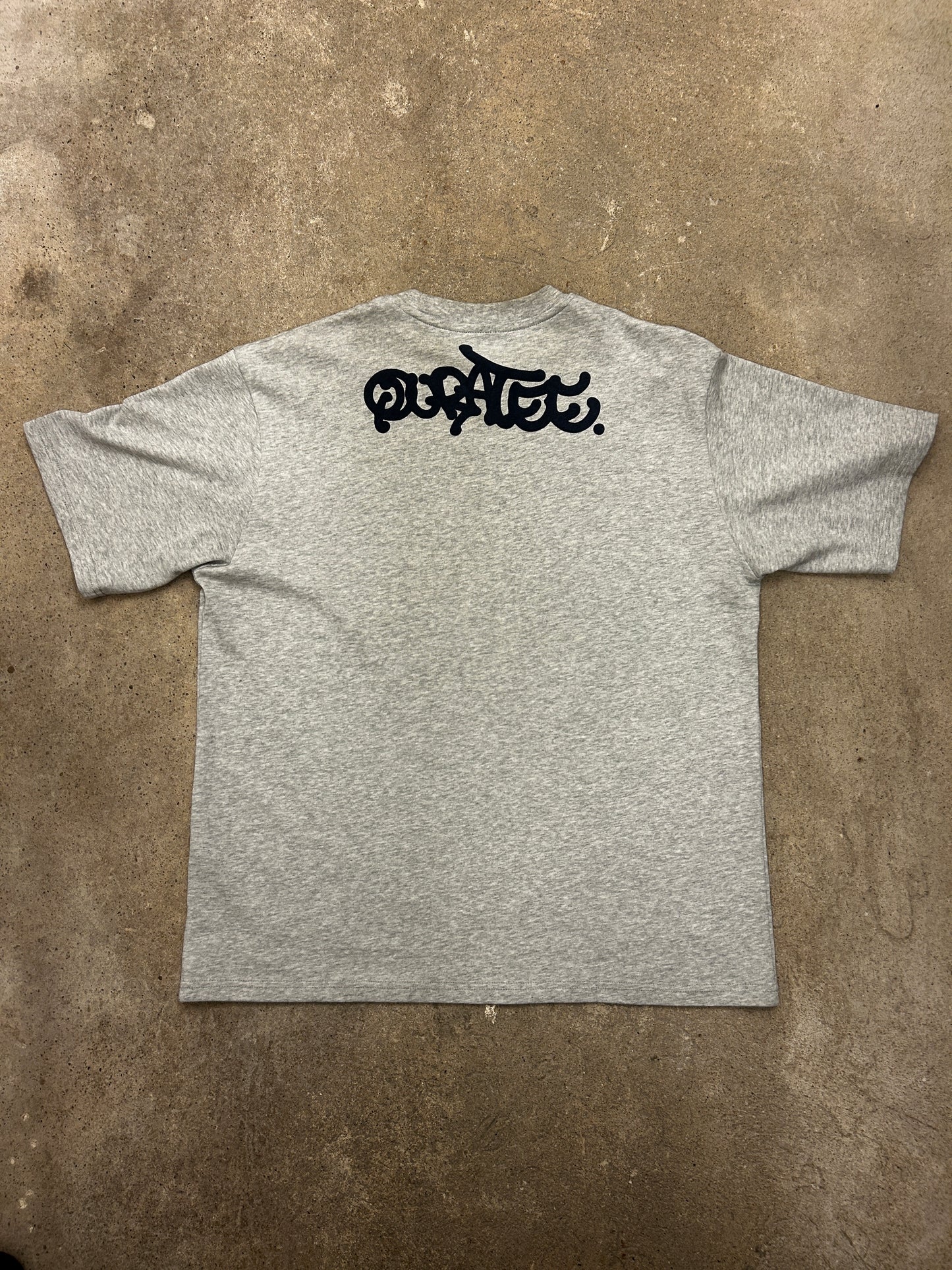 Quratee tshirt
