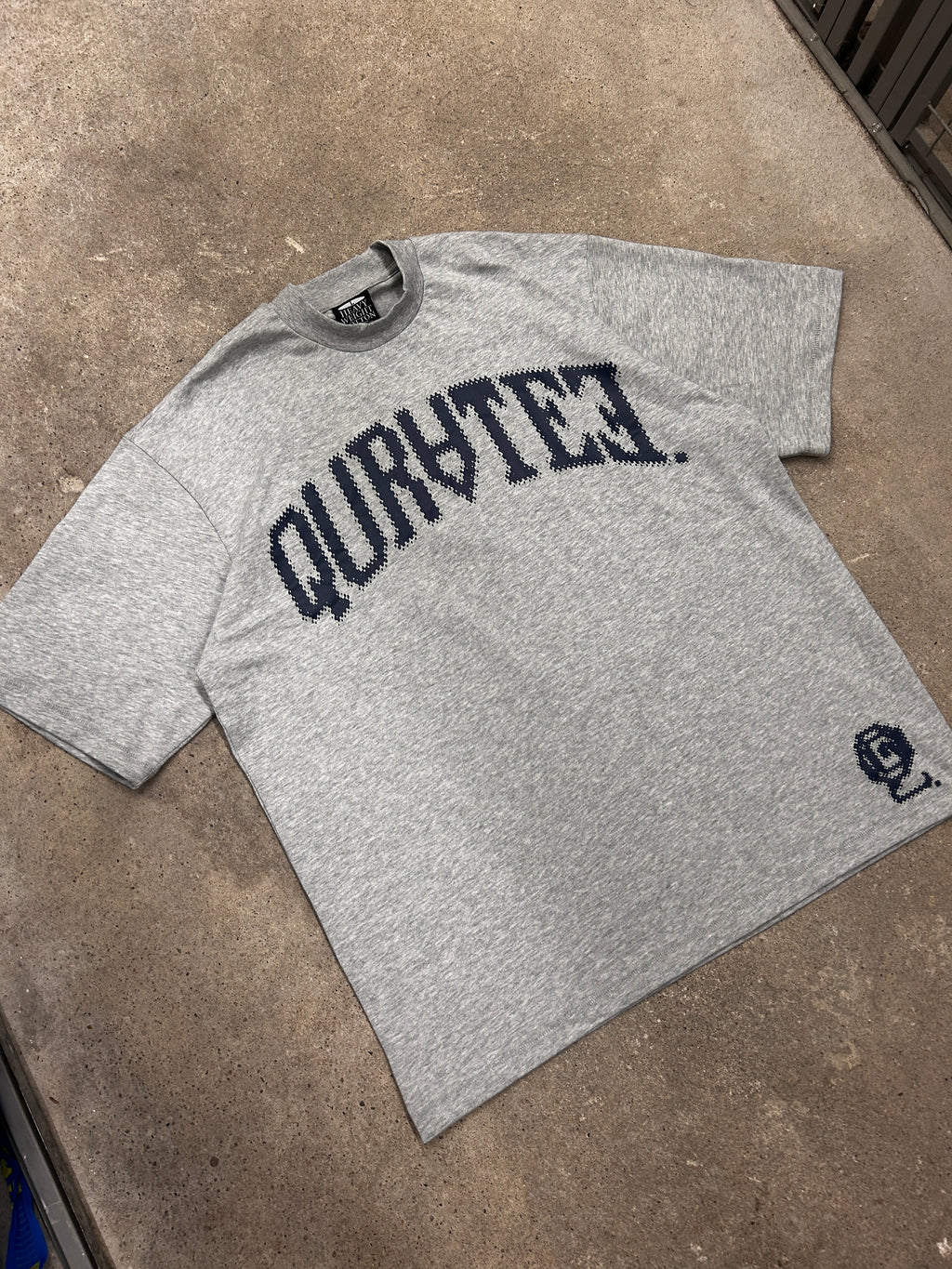 Quratee tshirt