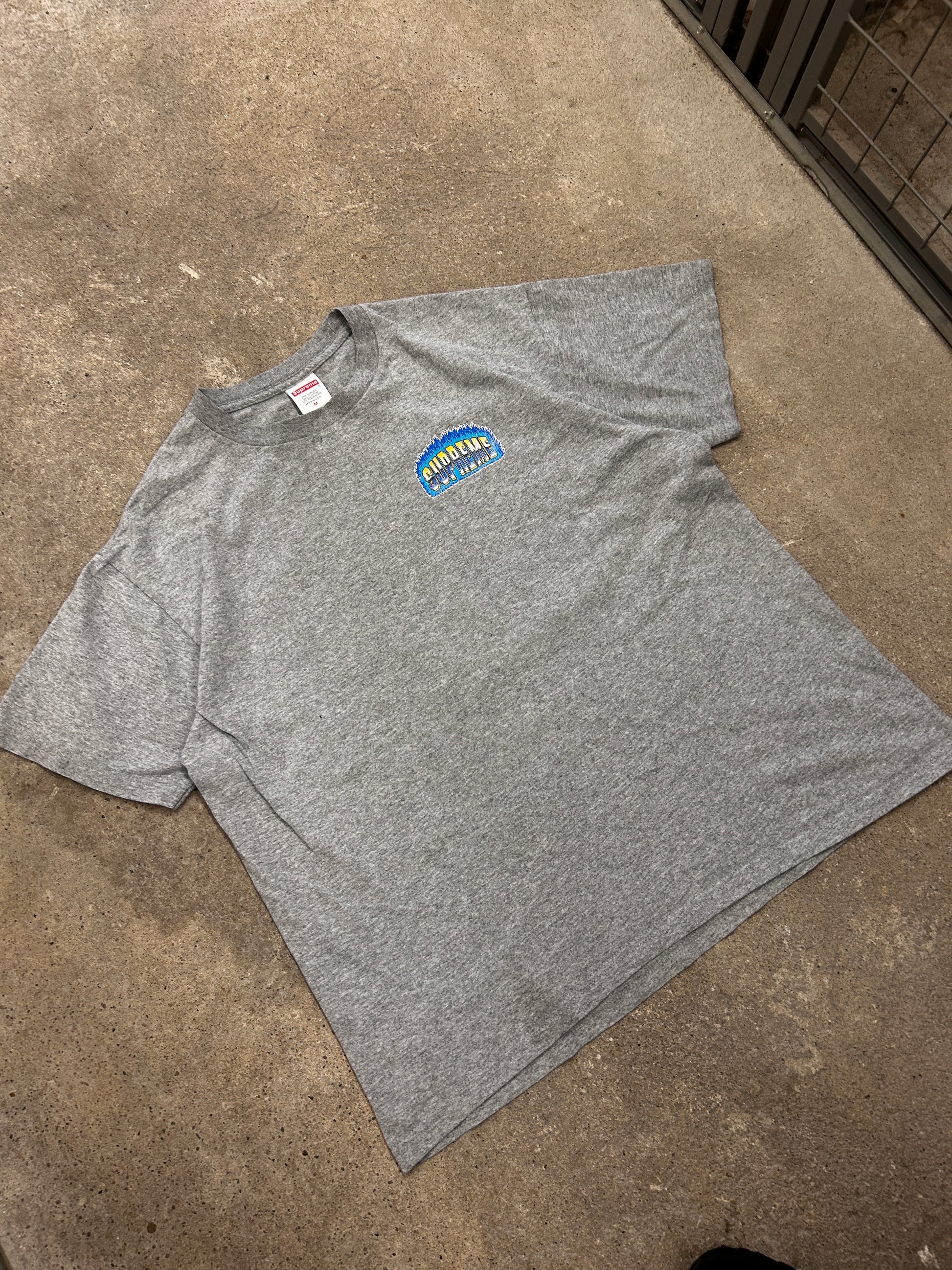 Supreme tshirt