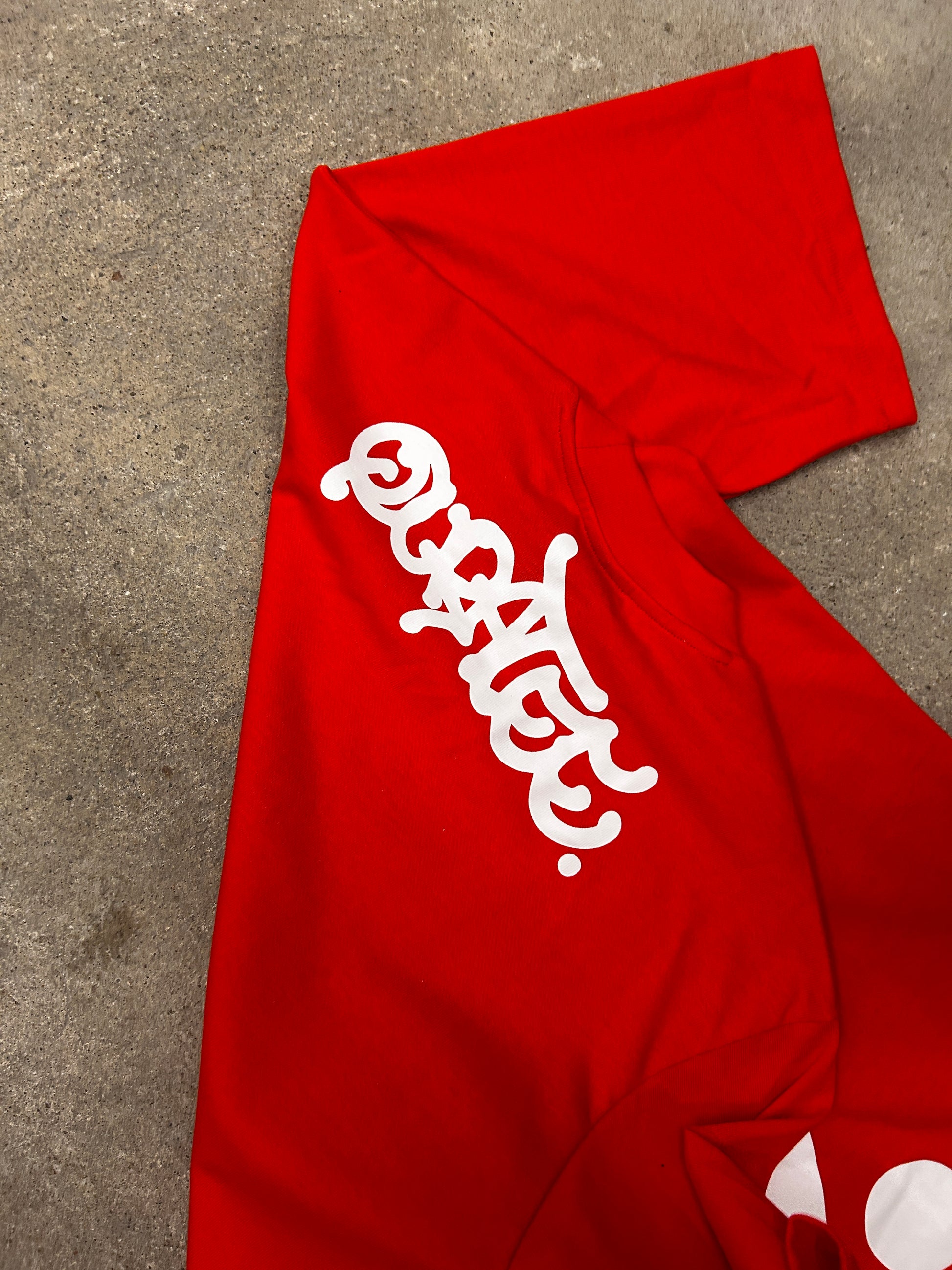 Quratee tshirt