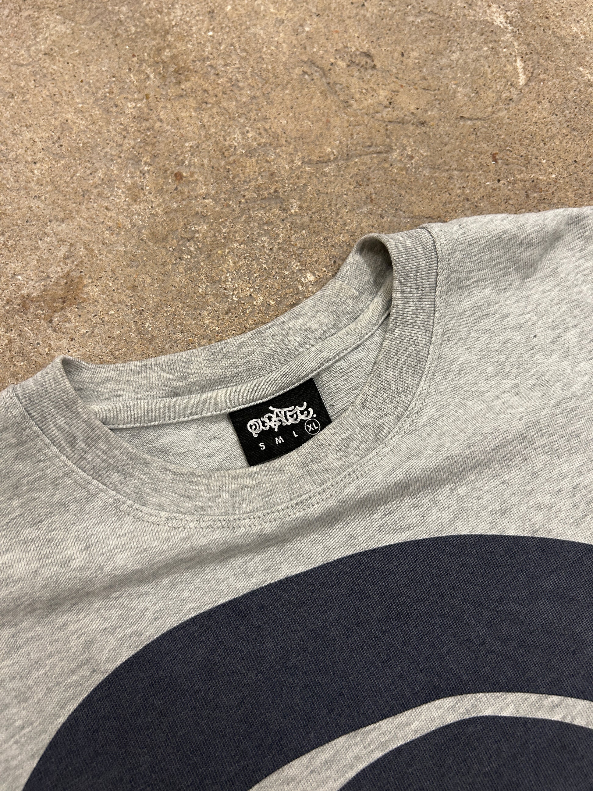 Quratee tshirt