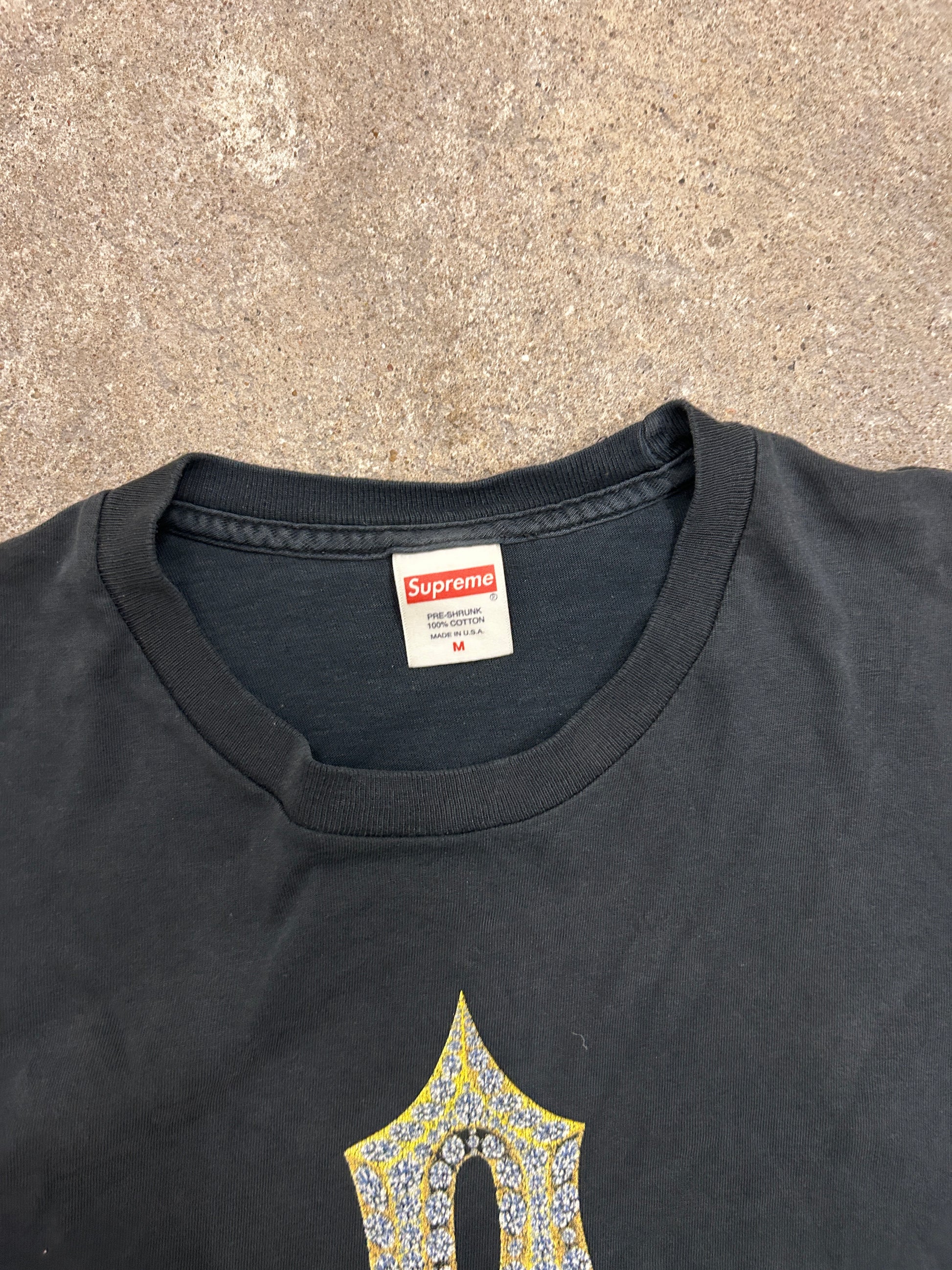 Supreme tshirt