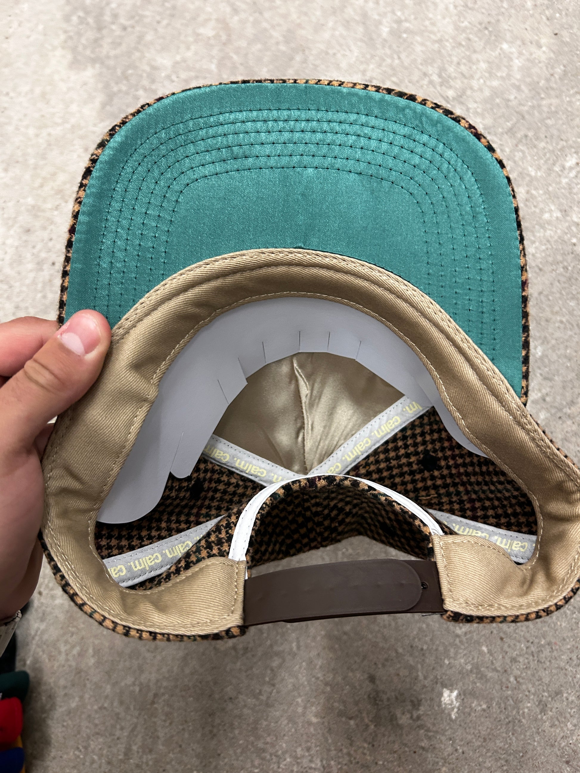 Calm cap