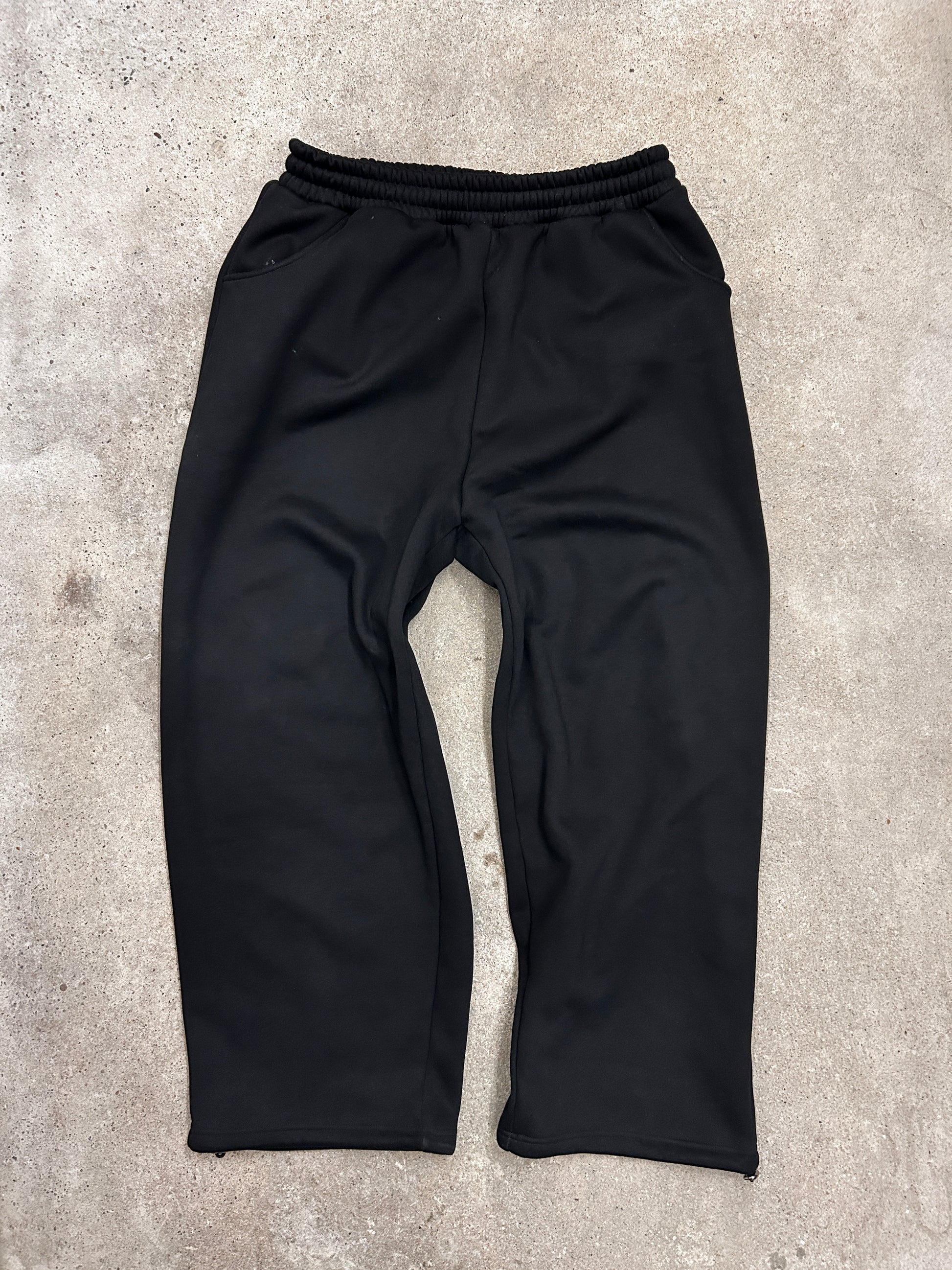 Quratee Sweatpants