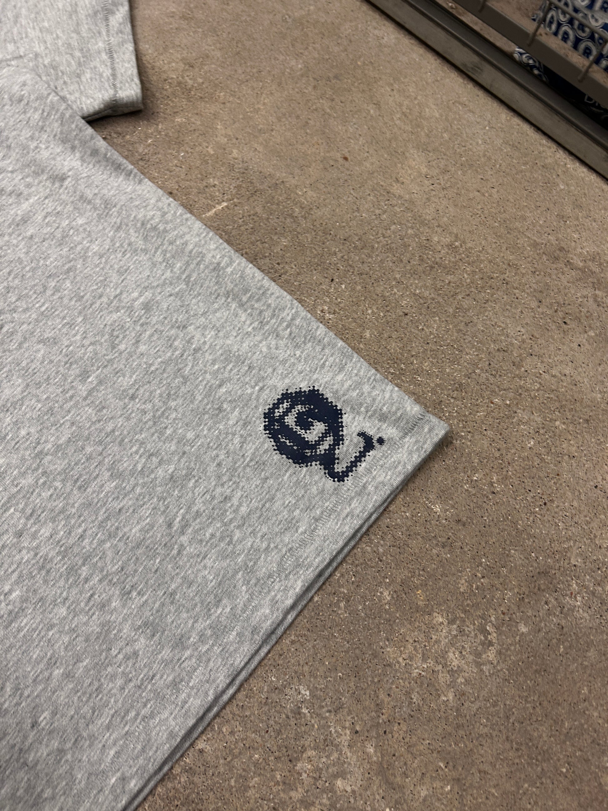 Quratee tshirt