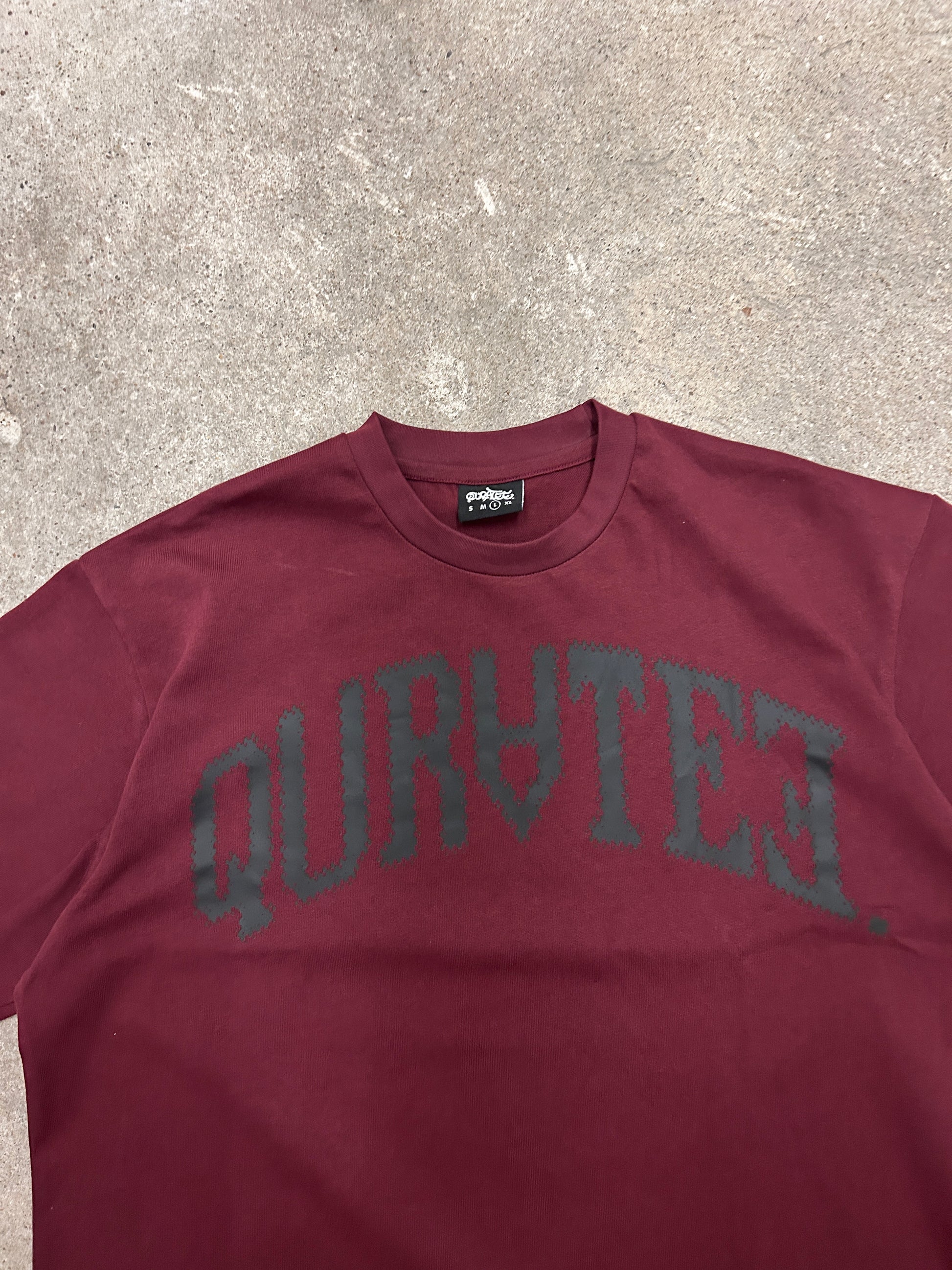 Quratee tshirt